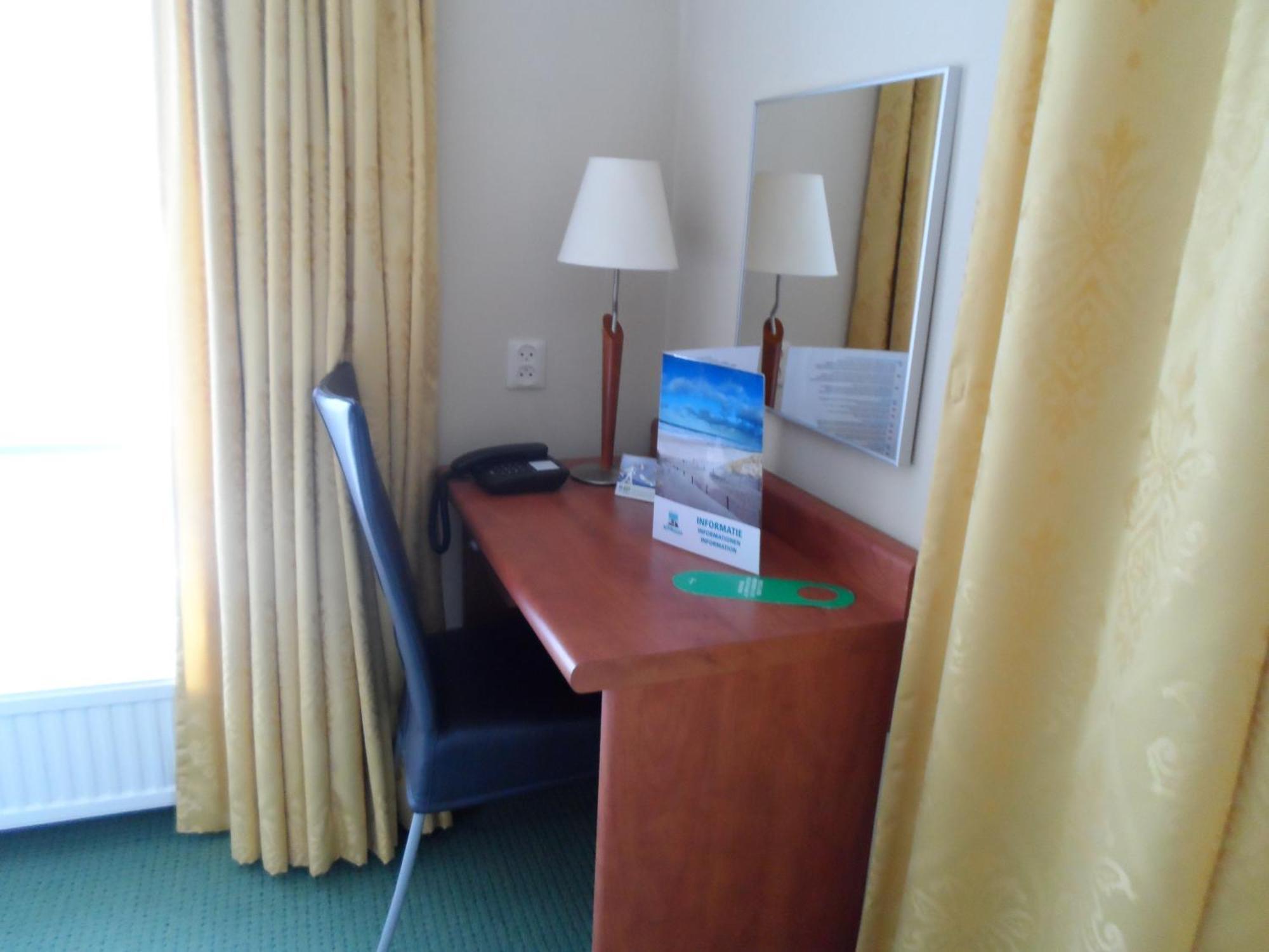 Hotel Noordzee Катвейк-ан-Зе Номер фото